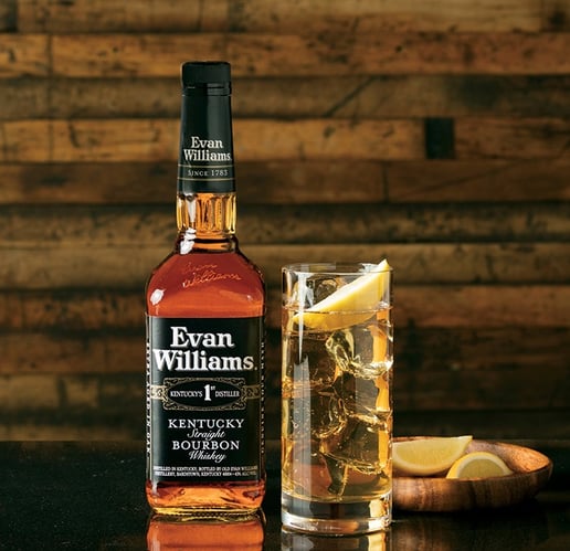 2_Evan_Williams_Bourbon_Whiskey_Black_ Label_Kentucky