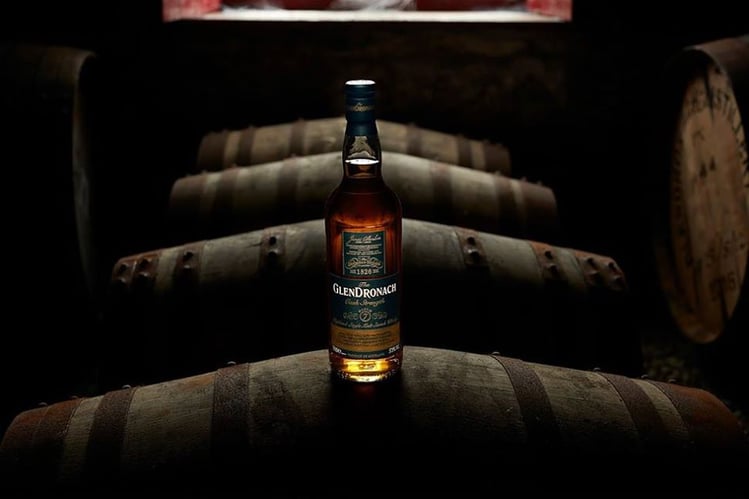 5_GlenDronach_Distillery_15_Year_Old_Revival_Whiskey_United_Kindom