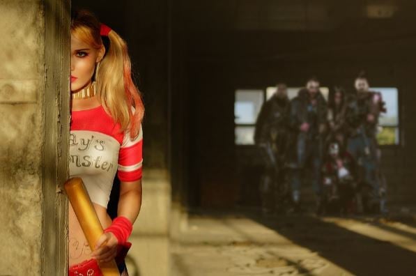 Girl-dressed-as-Harley-Quinn